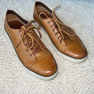 Sperry Top-Sider tie shoe 10